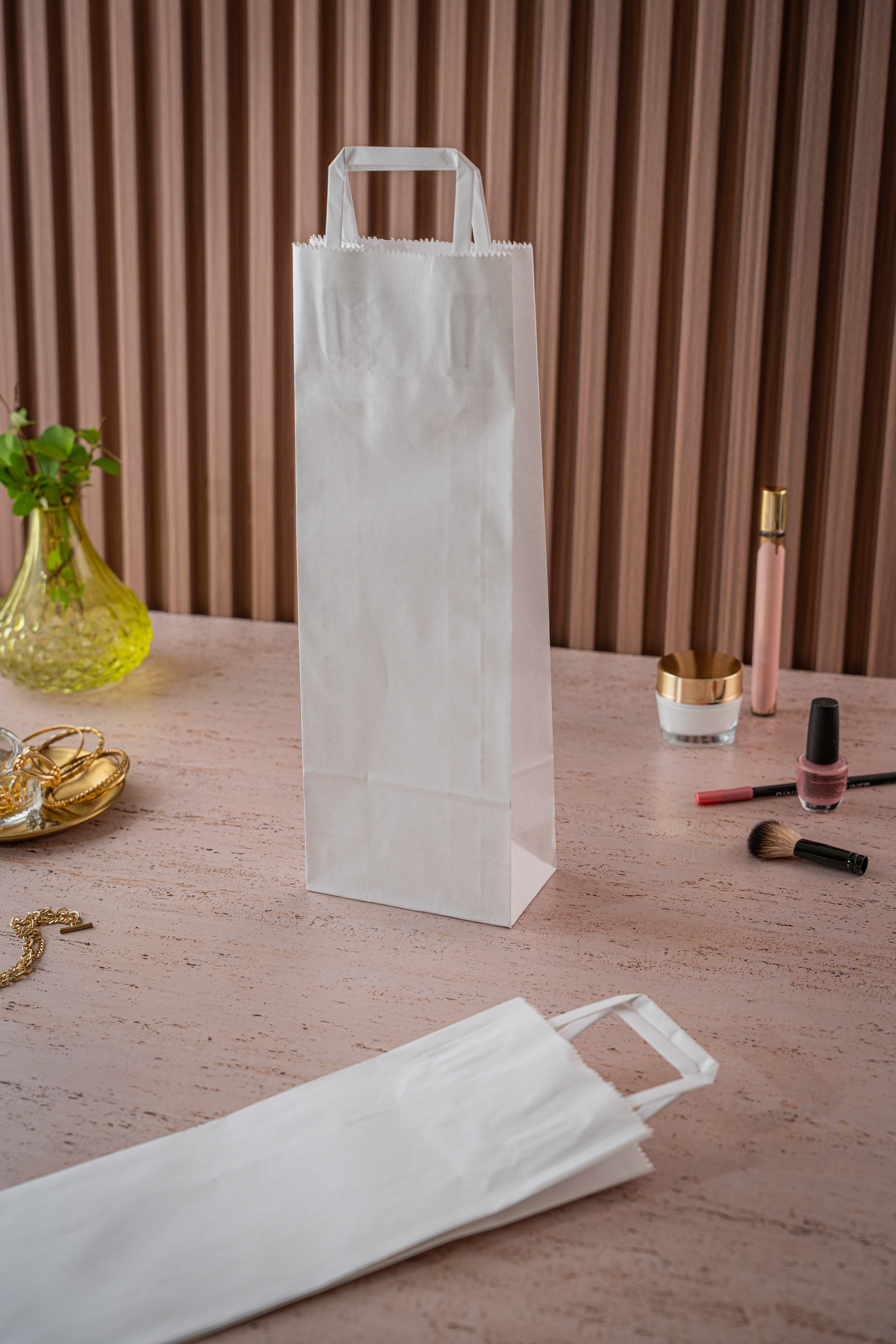 BOLSA BOUTIQUE PAPEL BLANCA 14*08*40CM *UNID