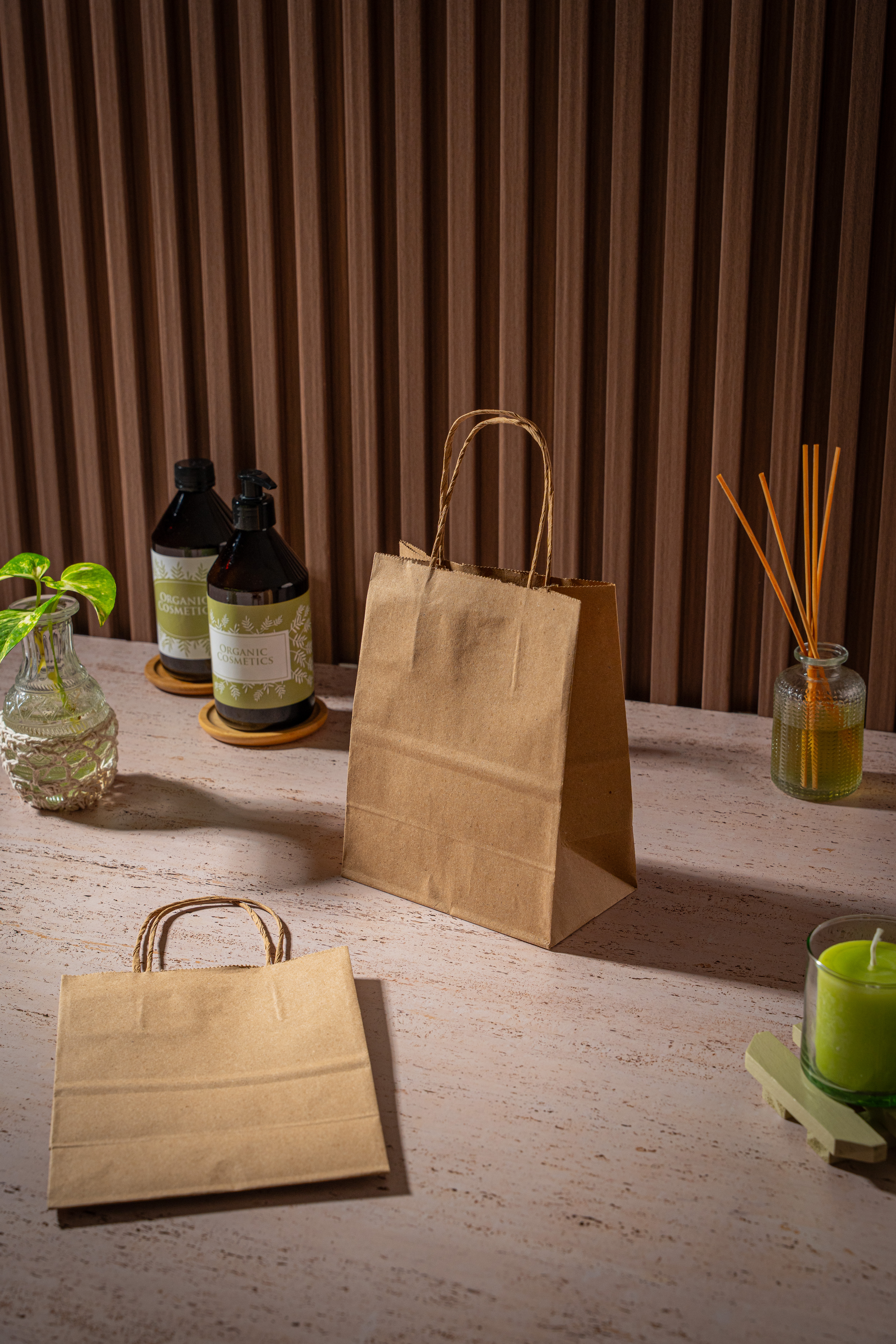 BOLSA BOUTIQUE PAPEL KRAFT 14*08*20CM *UNID