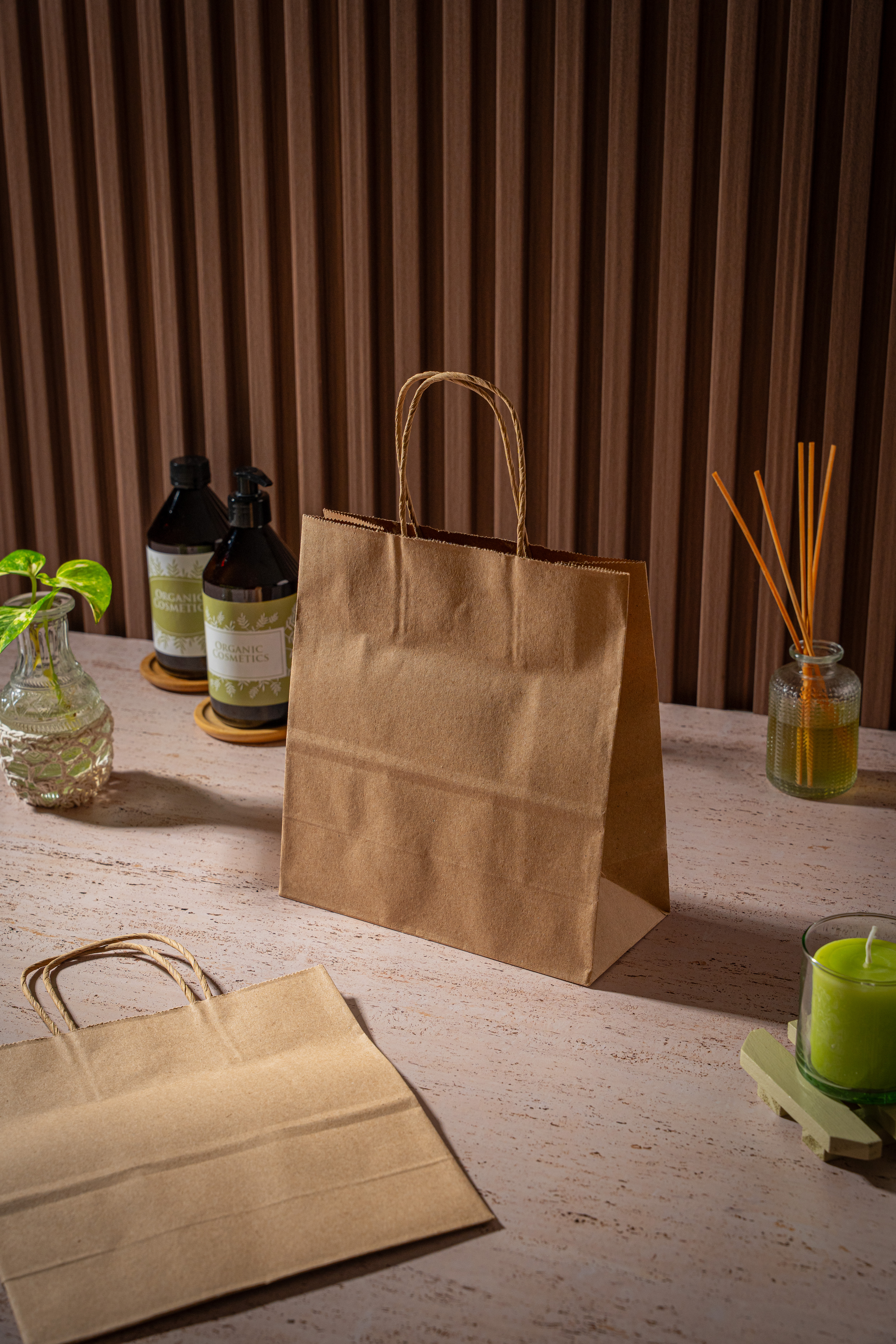 BOLSA BOUTIQUE PAPEL KRAFT 22*10*24CM *UNID