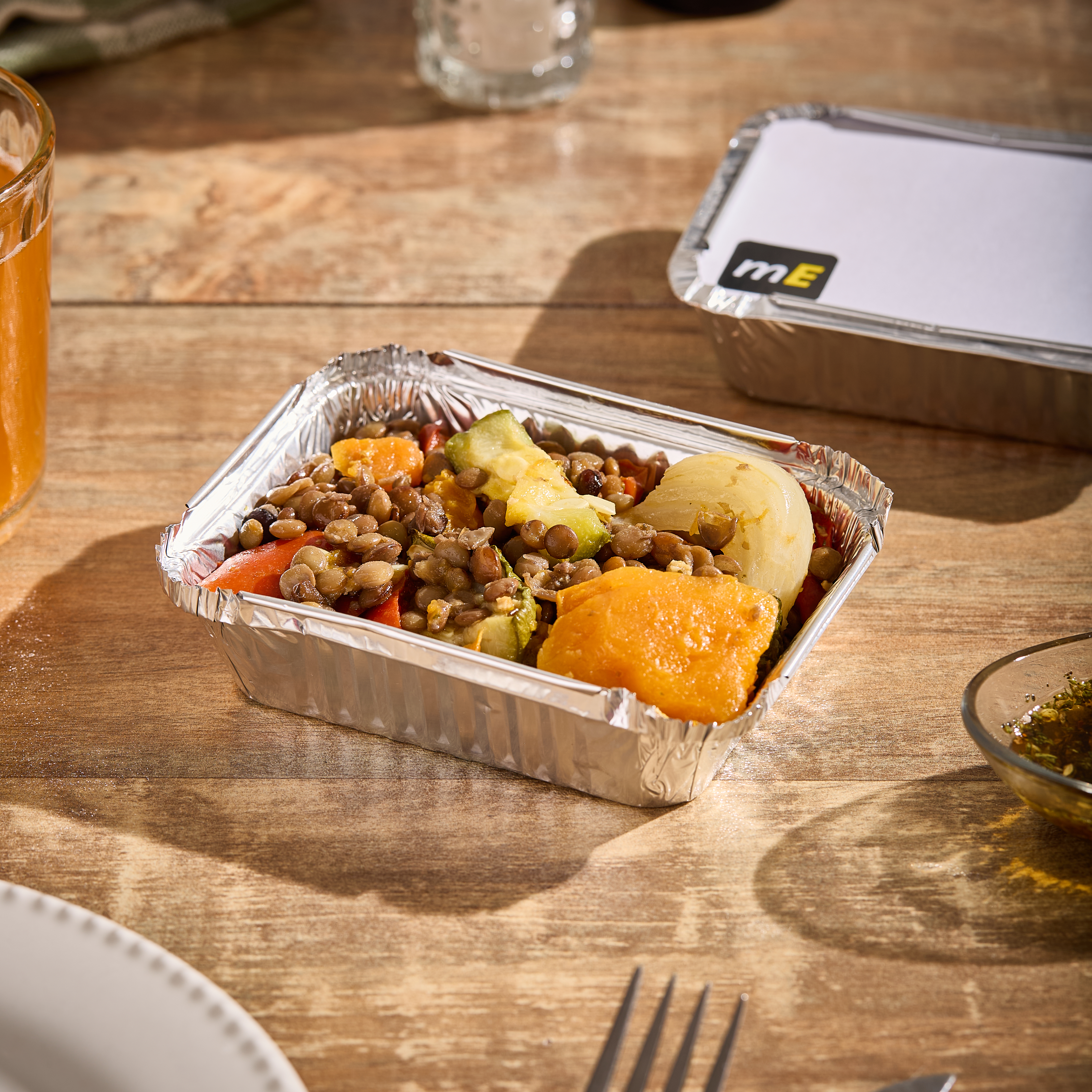 BANDEJA ALUMINIO DARNEL (PACK*10UNID) 8OZ C/TAPA (220ML) (9.8*12.6*2.6CM) *PACK