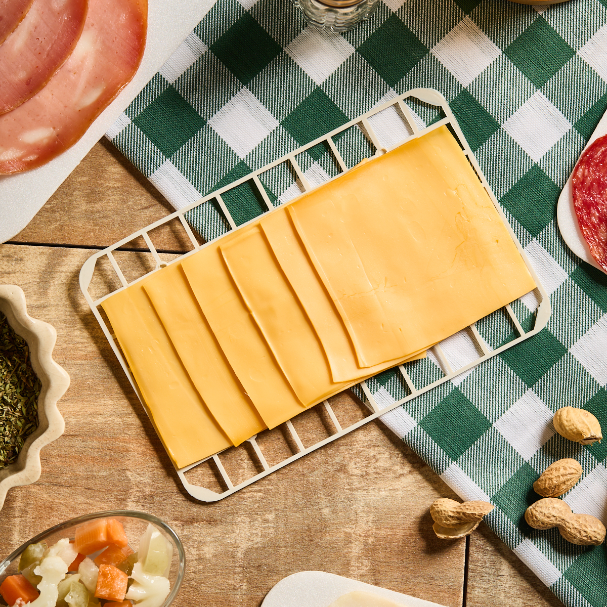 REJILLAS FIAMBRERAS PLASTICO BLANCO (12*18CM) (CAJA *2.55KG) *UNID