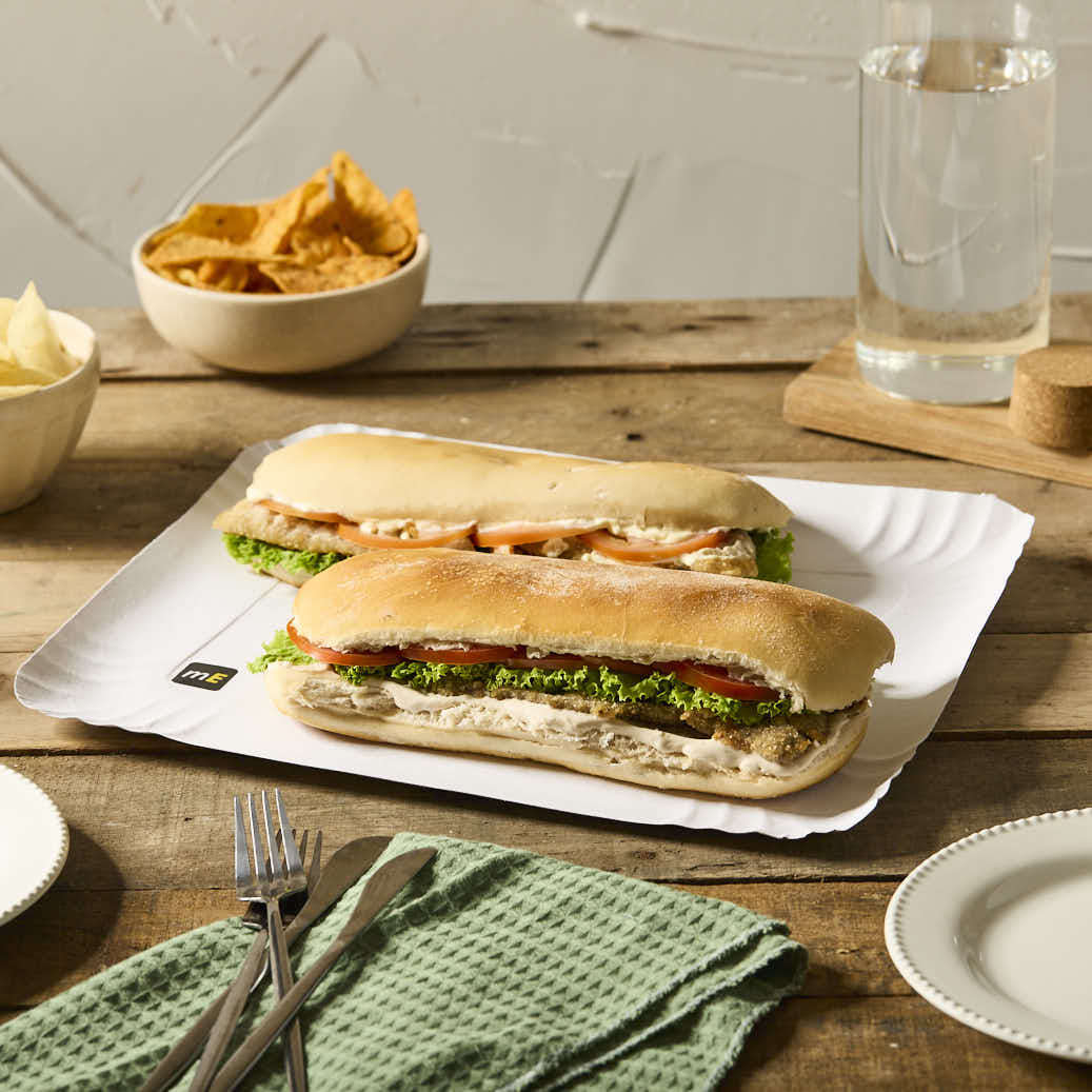 BANDEJA CARTON RECTANGULAR BLANCA LINEA.ROJA Nº8 (31*37CM) *100UNID