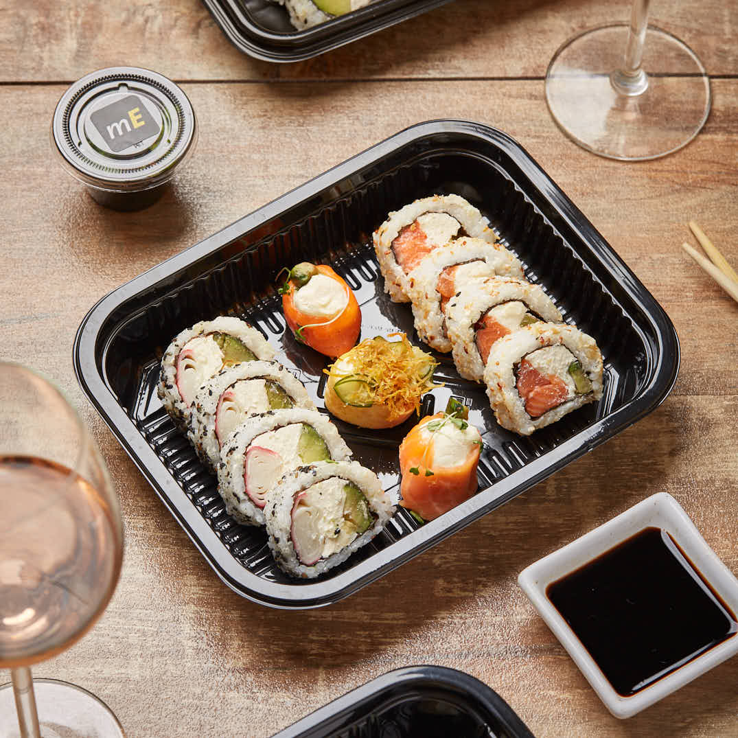 BANDEJA PET NEGRO COTNYL Nº105 RECT. (18*23*5CM) (TB105R NE) *100UNID