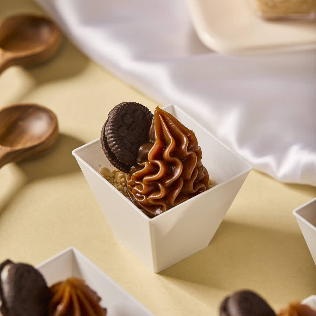 COPA PETITE CUADRADA PLASTICA BLANCA (5*5*4CM) BLISTER *24UNID.