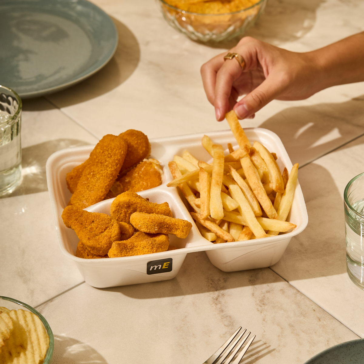 BANDEJA TERMICA DARNEL 900ML (DM90-A3) 3 DIVISIONES (16*22*5.2CM) *100UNID