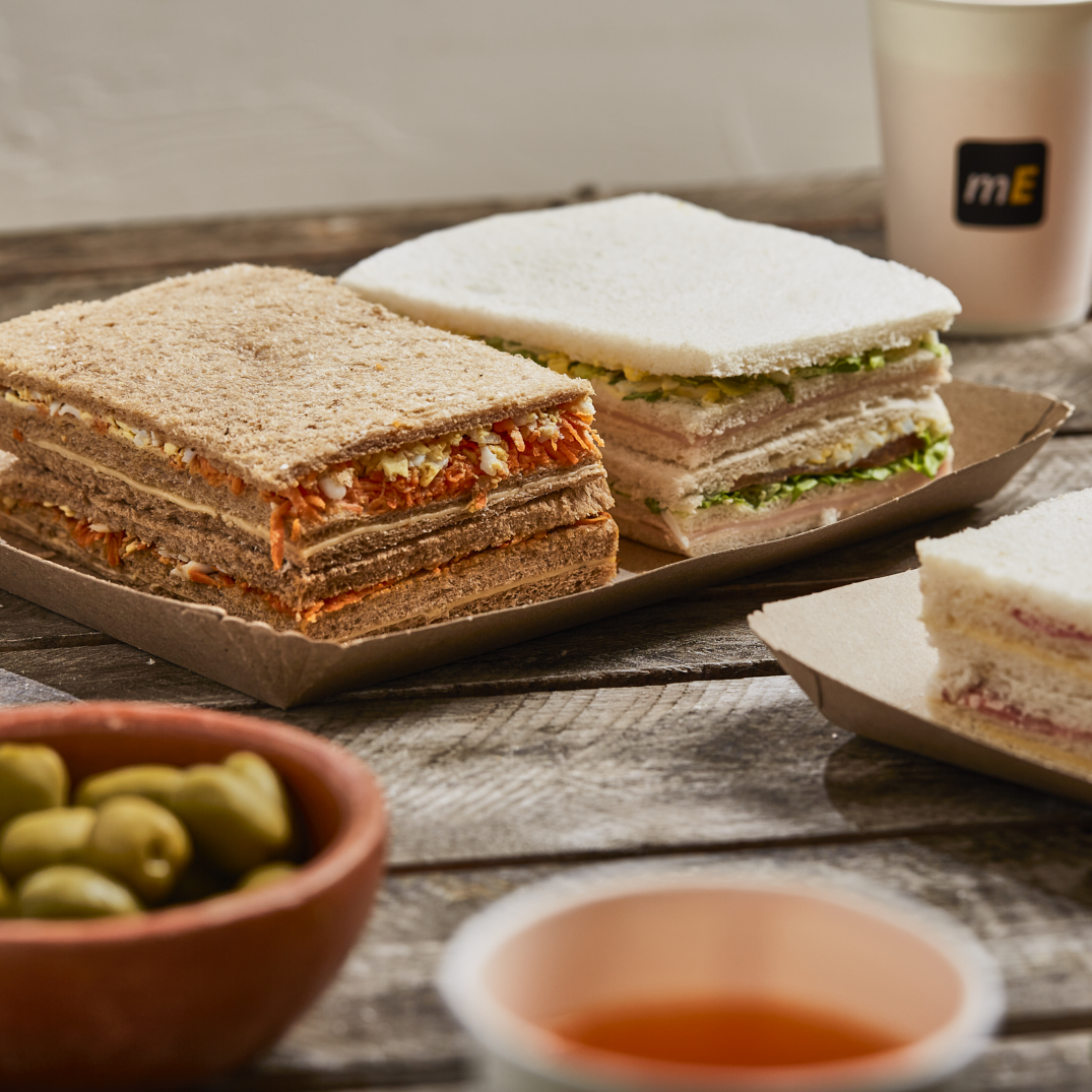 BANDEJA CARTON RECTANGULAR KRAFT Nº5 (21*27*2.2CM) BIOHZ *300UNID