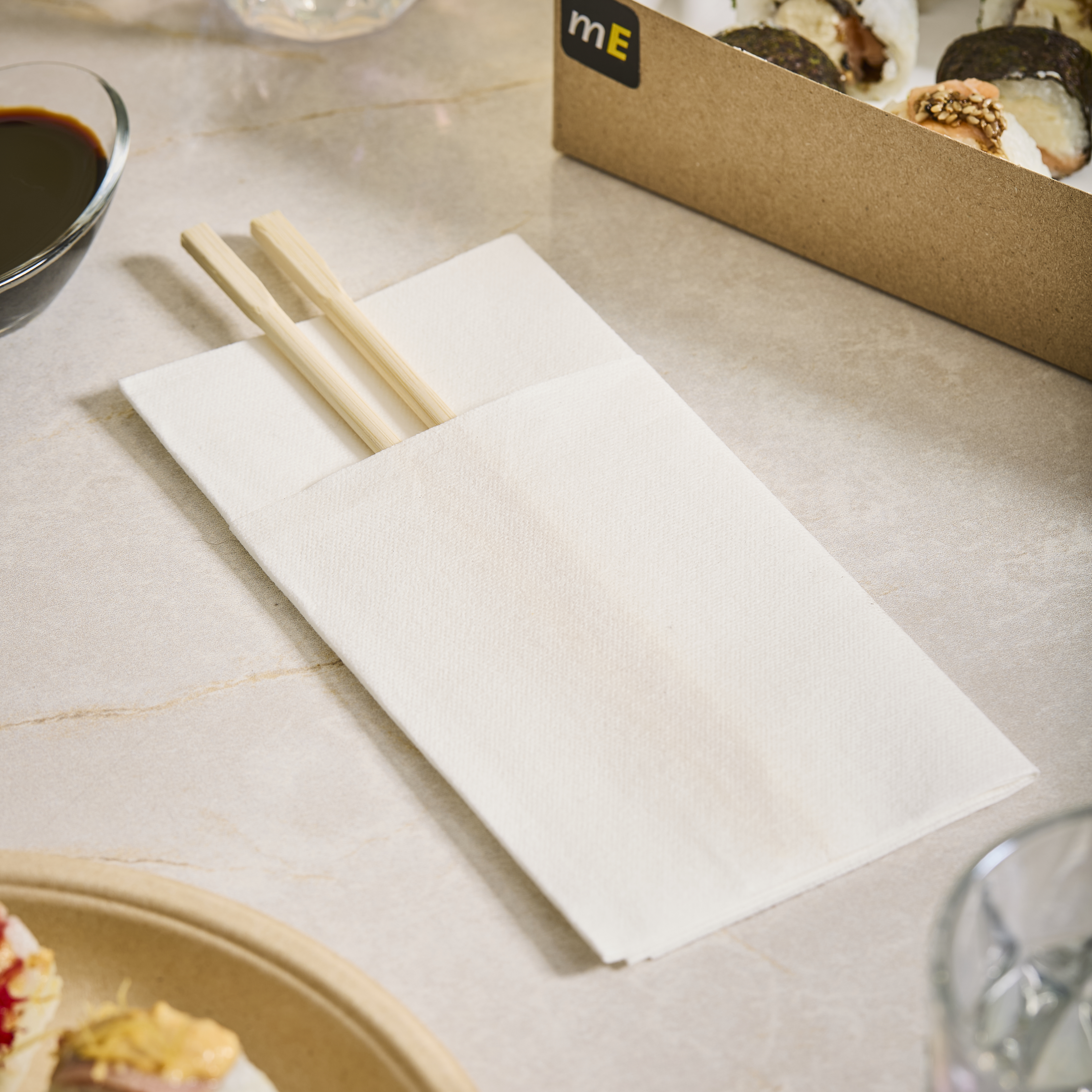 SERVILLETA GASTRONOMICA PAPEL AIRLAID 40*40CM BLANCA C/PORTACUBIERTO PAQ*50UNID.