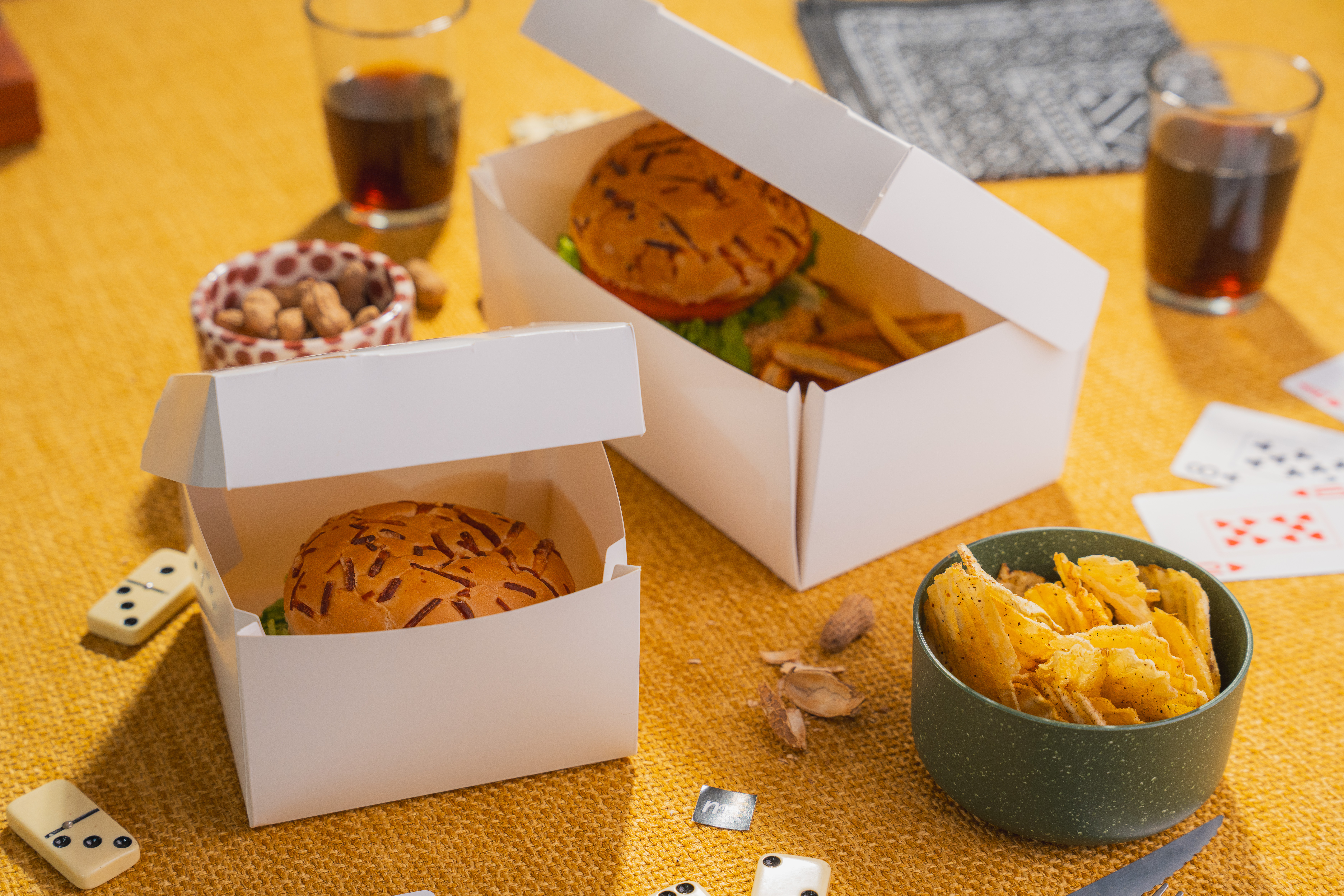 CAJA HAMBURGUESA SUPER CART. BLANCA (13*13*9CM - PLEGABLE) *50UNID